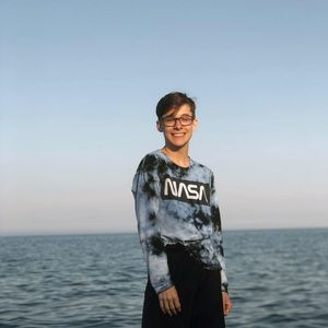 Meet your Posher, Eric